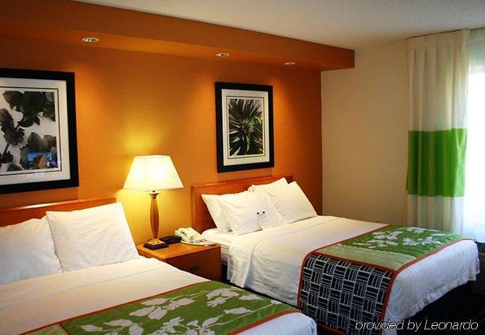 Fairfield Inn & Suites Cleveland Avon Oda fotoğraf